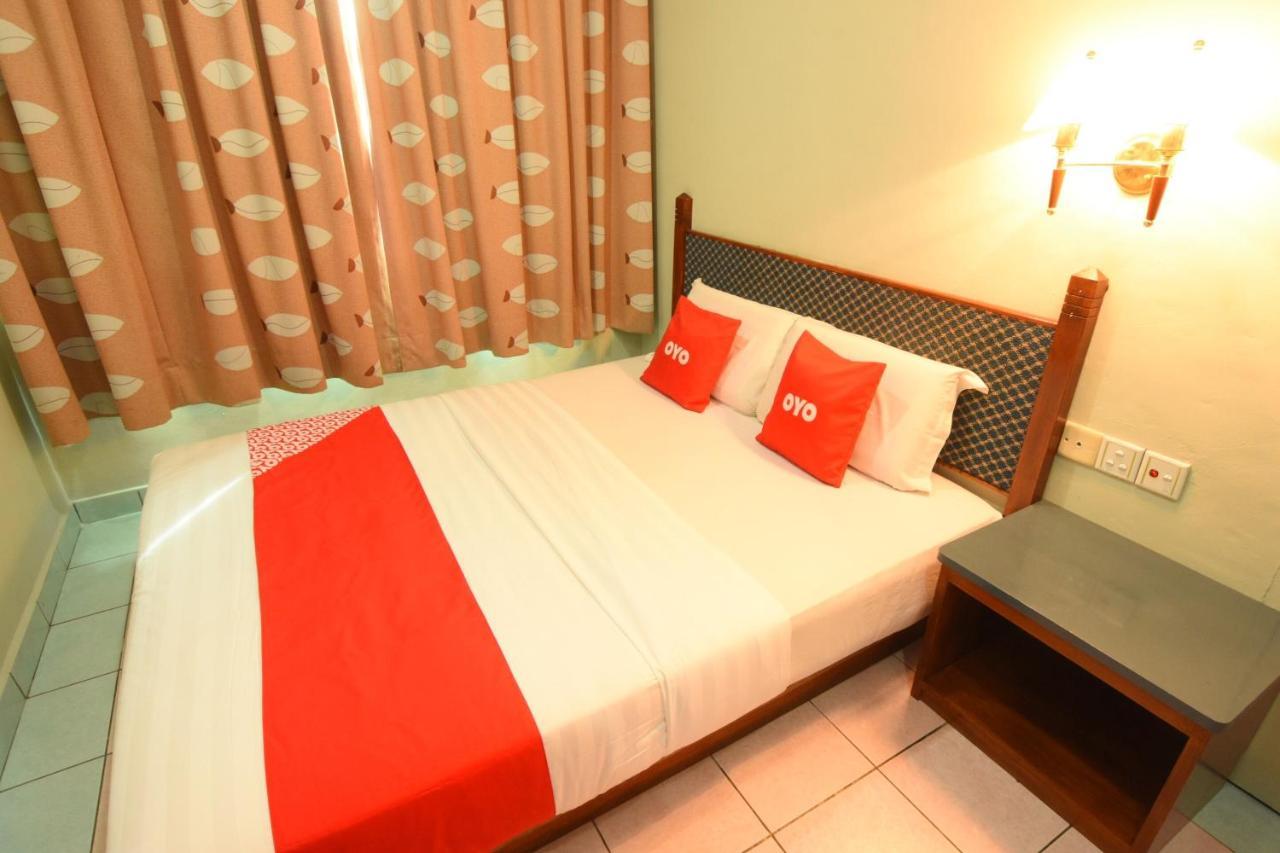 Oyo 89642 Highway Inn Mukah Zimmer foto